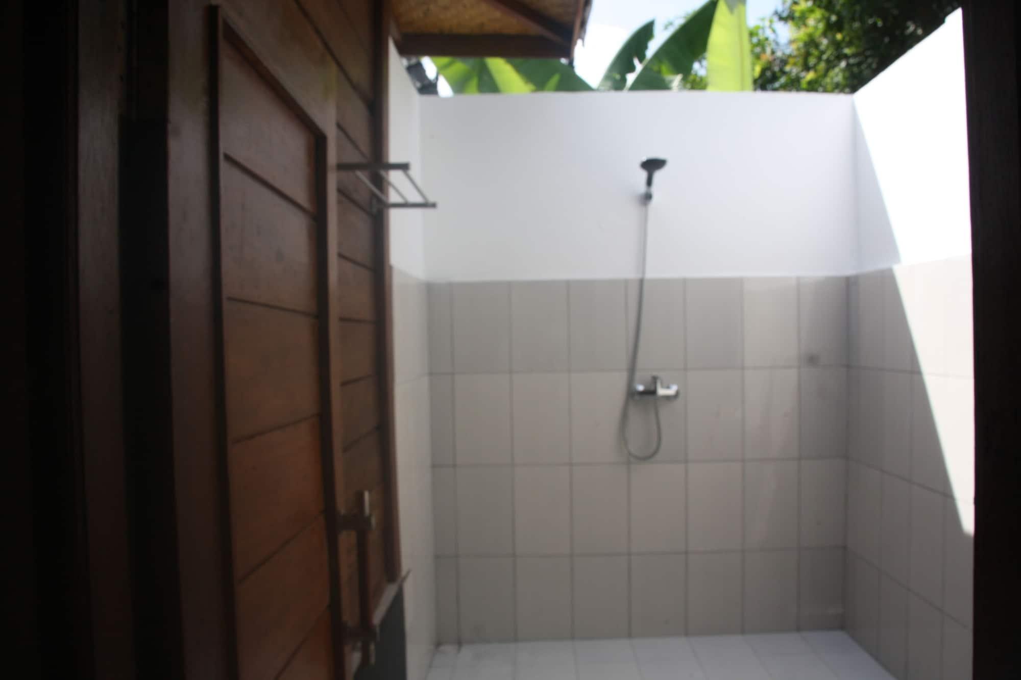 Color Cottage Gili Air Exterior foto