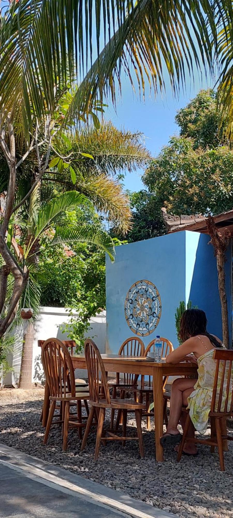 Color Cottage Gili Air Exterior foto