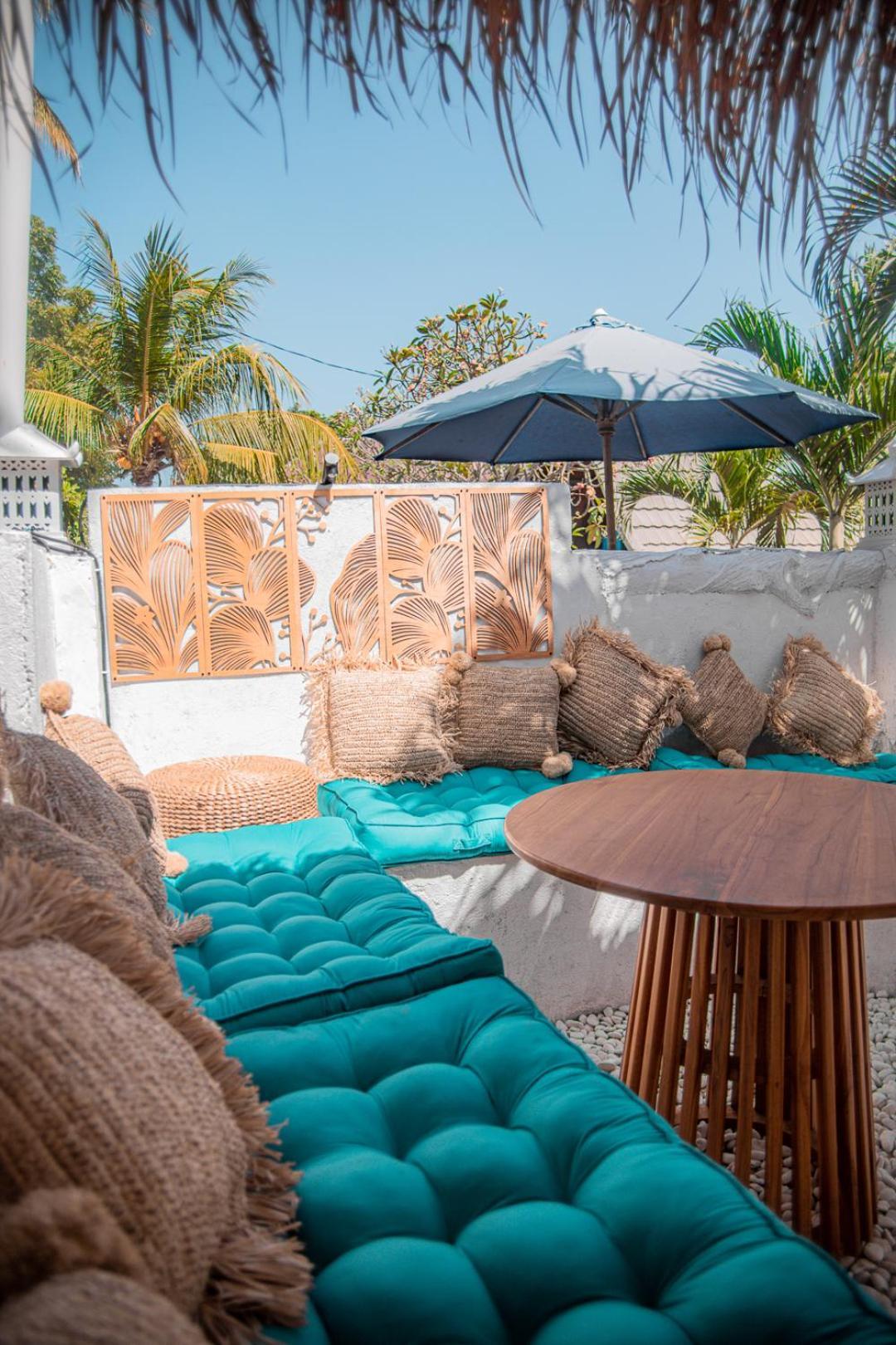 Color Cottage Gili Air Exterior foto