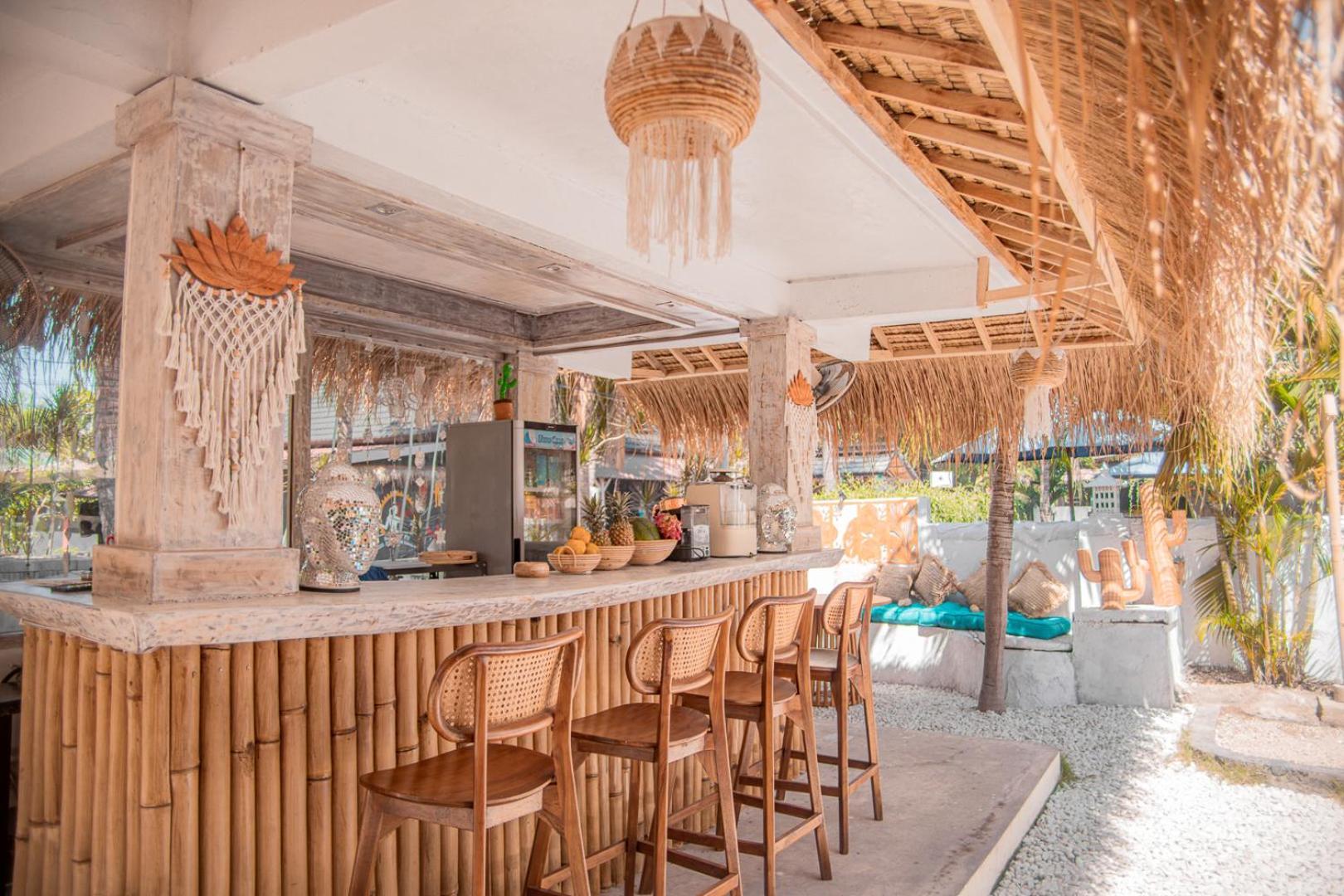 Color Cottage Gili Air Exterior foto