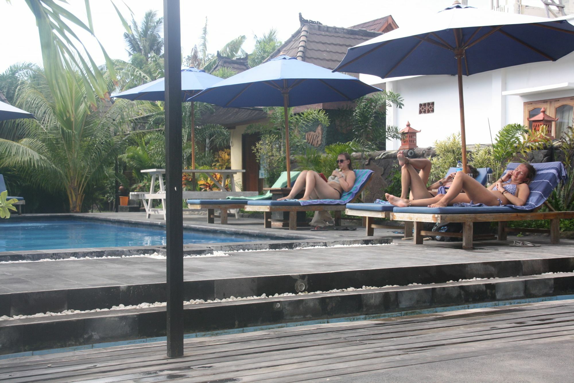 Color Cottage Gili Air Exterior foto
